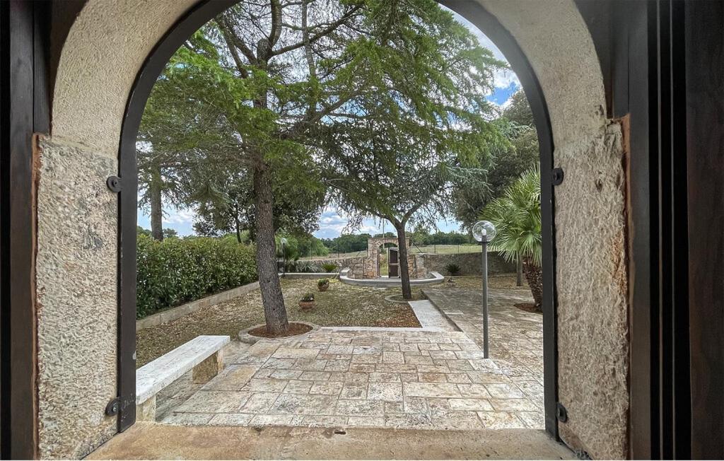 Вилла Casolare Di Puglia Ночи Экстерьер фото